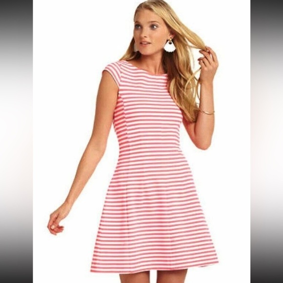 Lilly Pulitzer White and Pink Fit and Flare Mini Dress boat midi medium resort - Picture 1 of 16